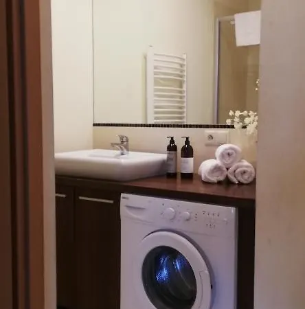 Apartament Na Deptaku W Lecznej Leczna Exterior foto