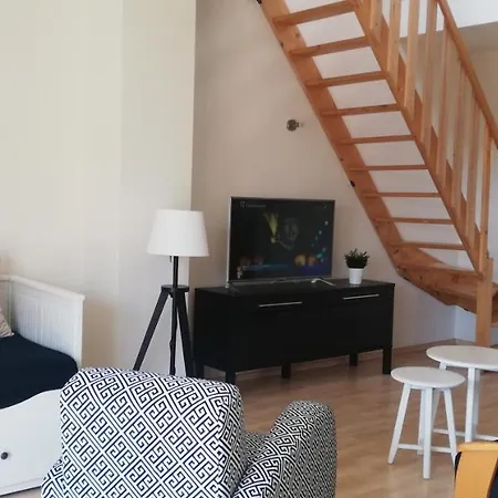 Apartament Na Deptaku W Lecznej Leczna Exterior foto