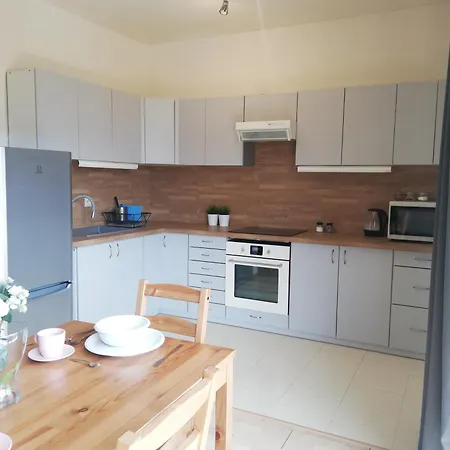 Apartament Na Deptaku W Lecznej Leczna Exterior foto
