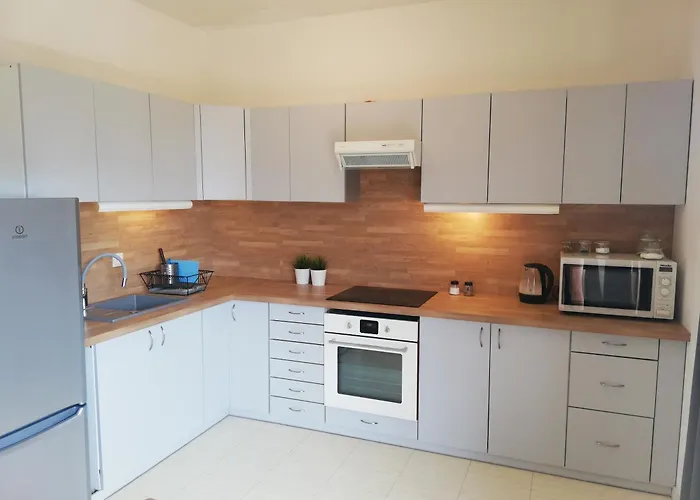Apartament Na Deptaku W Lecznej